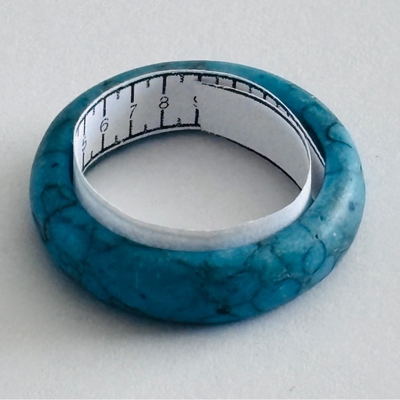 Stone Band Rings Lot of 7 Turquoise Agate Resin Stackable - Picture 10 of 16